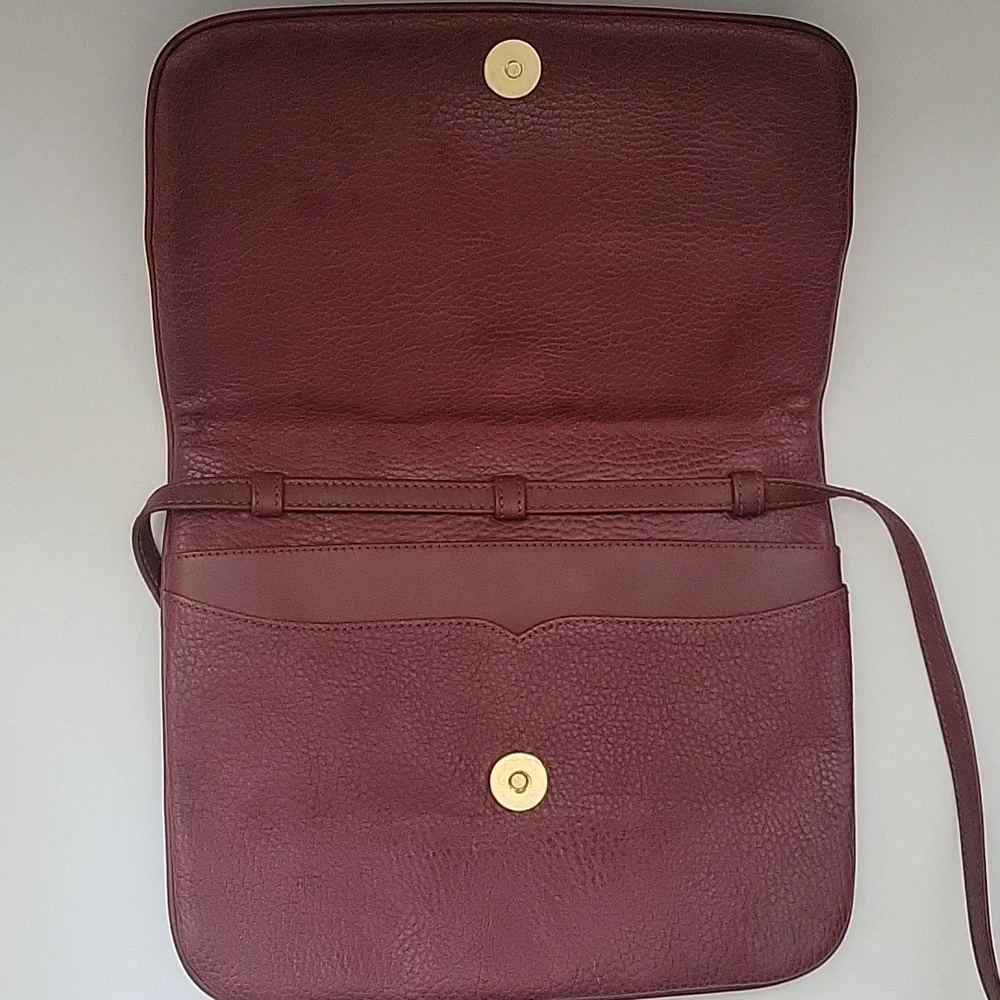 🌟Host Pick🌟Cartier Bordeaux Shoulder/Crossbody Bag - Picture 9 of 10